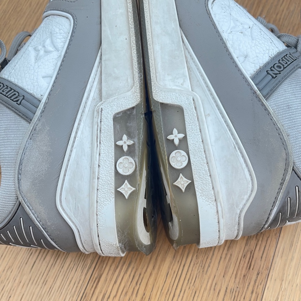 Louis Vuitton White/Grey Leather and Rubber Trainer Low Top Sneakers Si - Picture 6 of 12